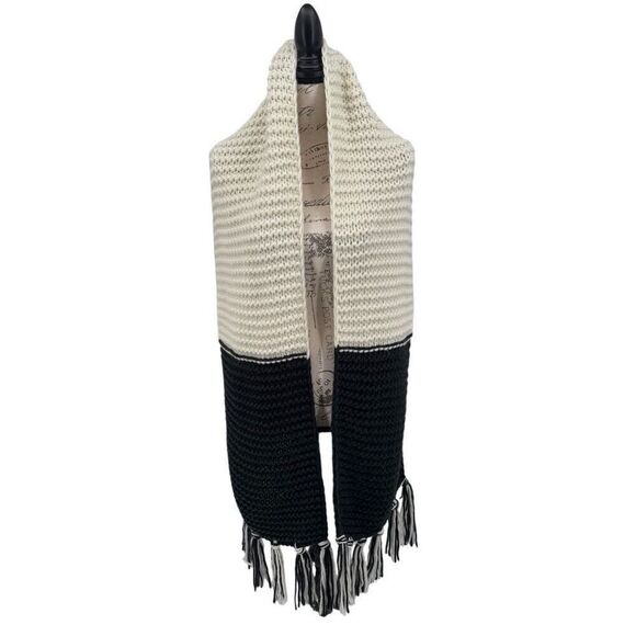 Anthropologie SLEEPING ON SNOW Chunky Knit Long Fringe Scarf Navy/White - Picture 2 of 8